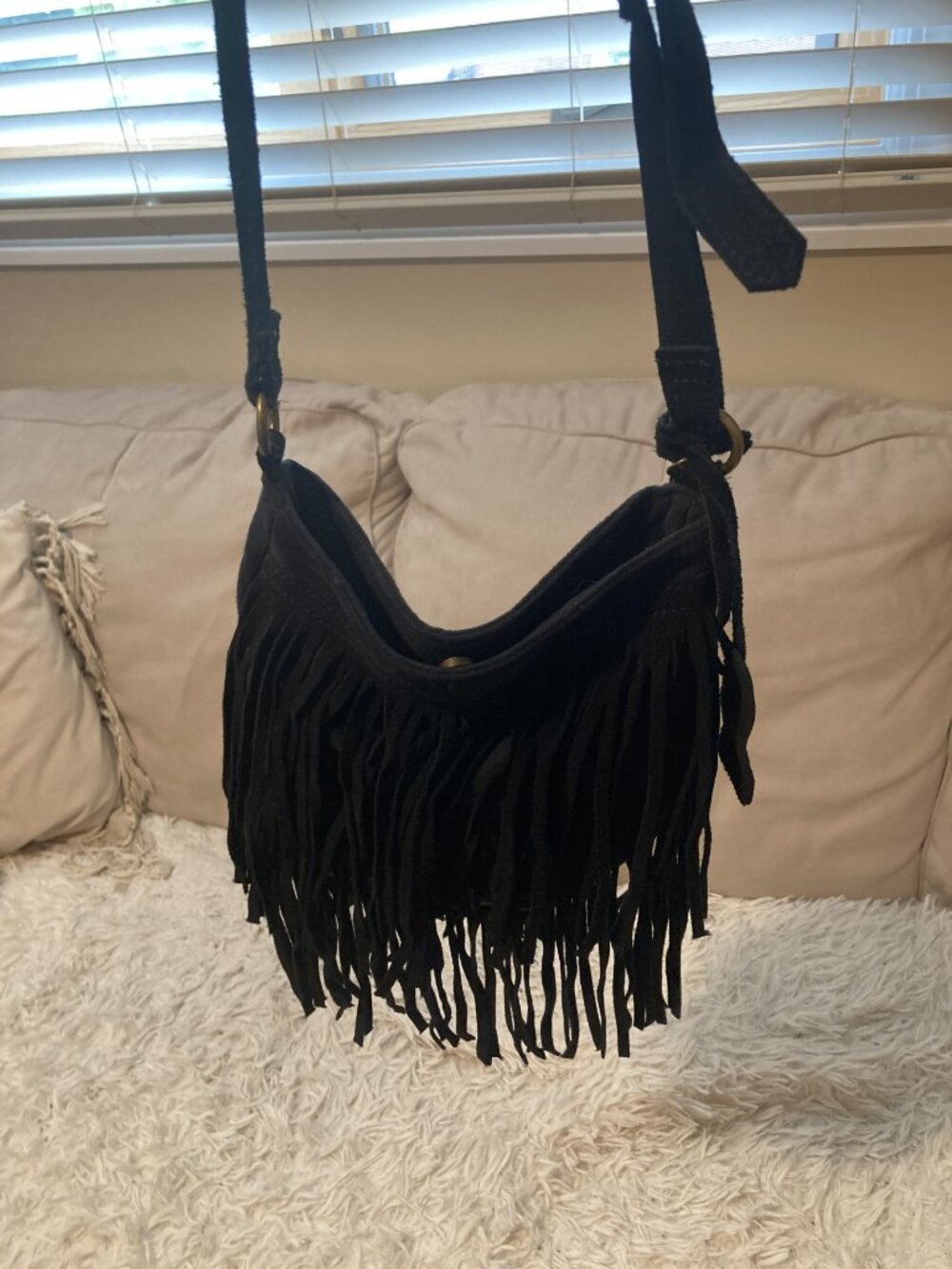 Mossimo Black Suede Fringe crossbody bag - Picture 4 of 12
